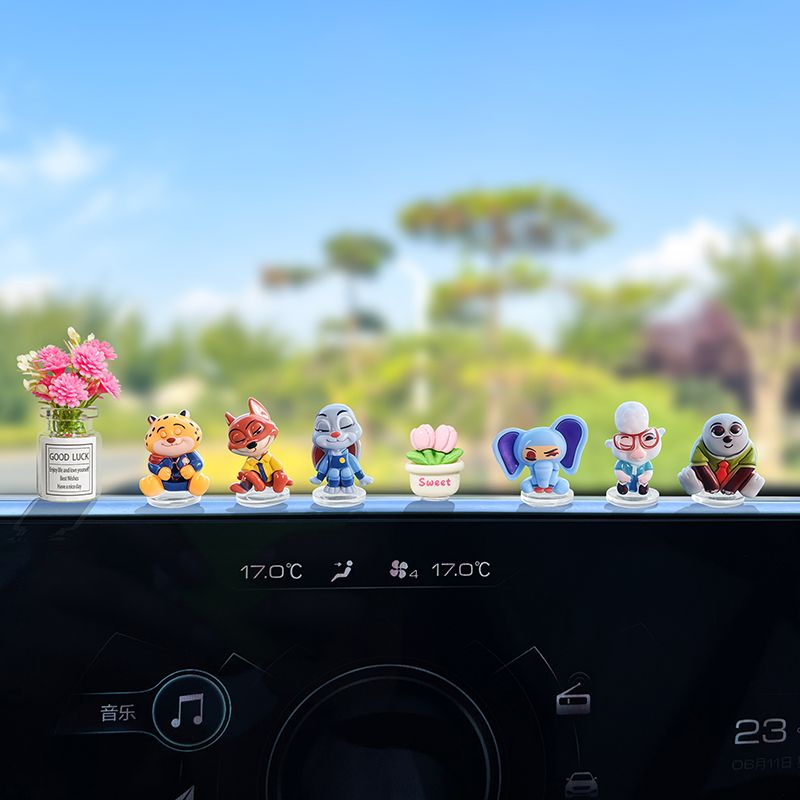 Ornamen mobil kartun Zootopia  - Car Accessories For Dashboard ulasan dan harga